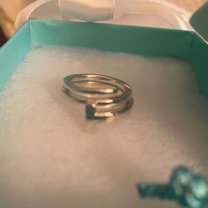 TIFFANY - Wrap “T” ring sterling silver size 5.5